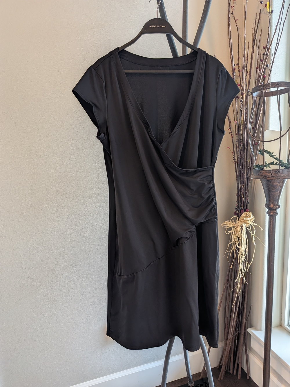 Athleta Black V-Neck Women’s Dress